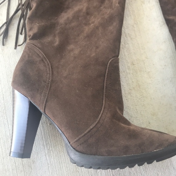 SOLD  Brown Boots Suede HeelTassels Like New - Picture 2 of 8